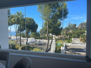 Lets in the Sun Miraflores Sea View Apartment